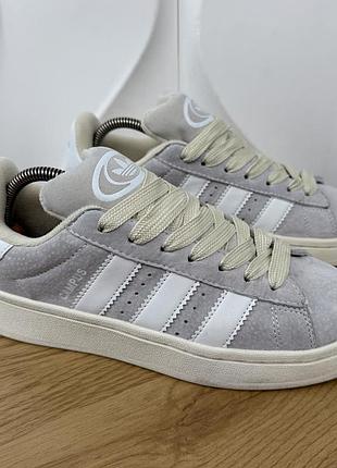 Жіночі кросівки adidas campus
