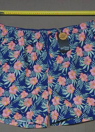 Пояс 98 см hot tuna  size xxl 
шорти для плавання в квіти 
100% polyester