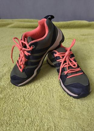 Кросівки adidas взуття для хлопчика дитяче  29р.