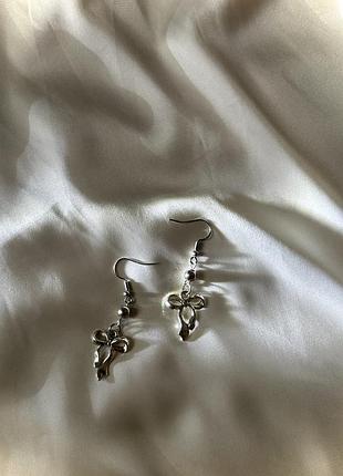 Сережки з бантиками 🎀🤍