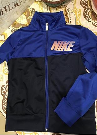 Продам кофтинку