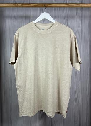 Levis levi’s vintage fit шикарна футболка з гарним кроєм та дизайном оригінал розмір м