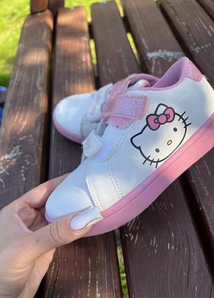 Кросівки для дівчинки 27 розмір hello kitty