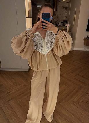 Костюм с кружевом - 680грн