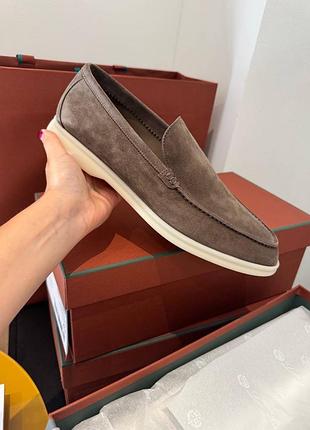 Чоловічі лофери loro piana коричневі замша закриті