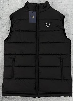 Чорний жилет fred perry, чоловіча безрукавка фред перрі на блискавці, стильна жилетка на кожен день l