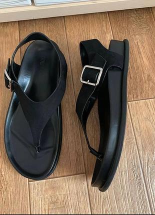 Босоніжки zara