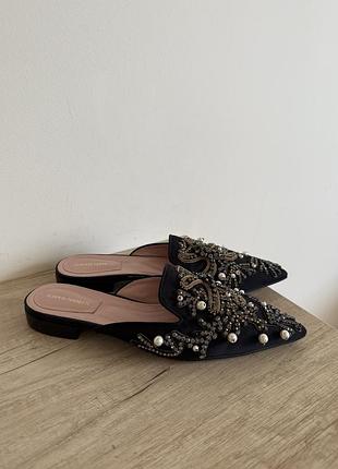 Мюлі alberta ferretti 37 оригінал італія сатинові з перлами та кристалами