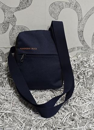Шикарна сумка через плече mandarina duck .