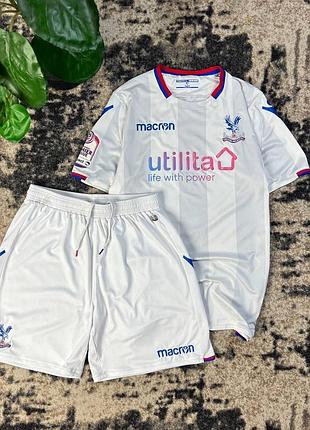 Футбольна форма macron crystal palace