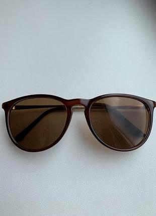 ​🕶 стильні сонцезахисні окуляри в темно-коричневій оправі