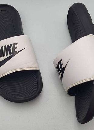 Nike victori one slide