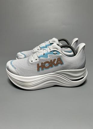 Професійні бігові кросівки з карбоновою пластиною hoka one one skyward x (carbon fiber plate) оригінал 1147912 cyrs