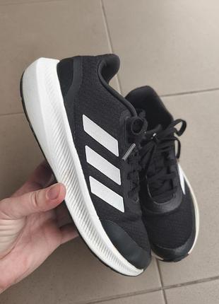 Оригинальные кроссовки adidas
