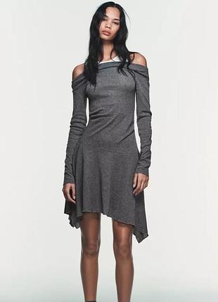 Платье zara серый размер м