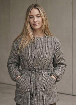 Женская куртка в клетку xxl-3xl. коричневый
