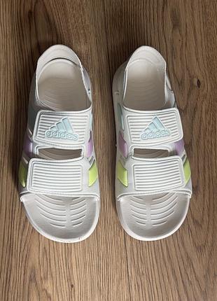 Босоніжки adidas, 34 розмір