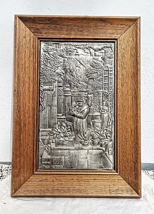 Винтажное оловянное панно (барельеф) в массивной дубовой раме