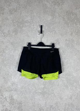 Жіночі спортивні шорти nike dri-fit с тайтсами в гарному стані, оригінал s-m