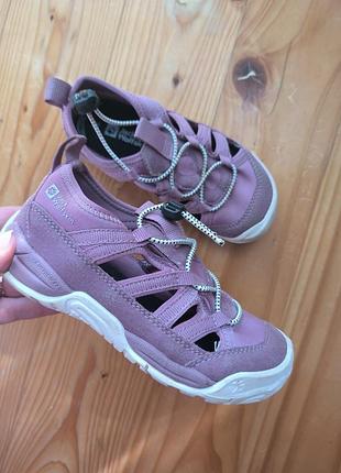 Закрытые босоножки jack wolfskin 28