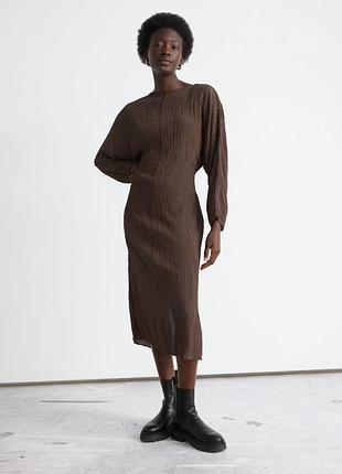 Нова сукня жатка & other stories crinkled midi dress