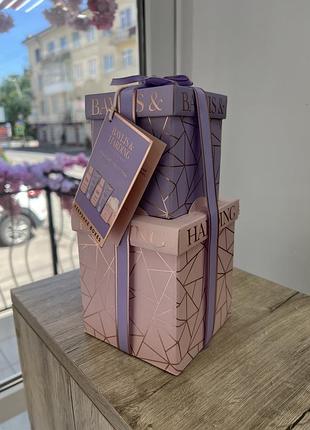 Подарунковий набір косметики baylis & harding з серії jojoba, vanilla & almond oil.