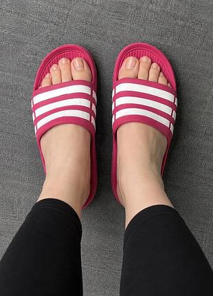 Шльопанці adidas duramo slide k. , розмір к1-33-33,5 по устільці 21 -21,5см