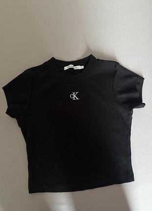 Чорний кроп-топ calvin klein jeans в рубчик