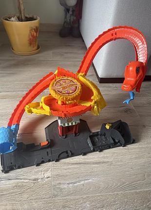 Hot wheels трек, в идеальном состоянии