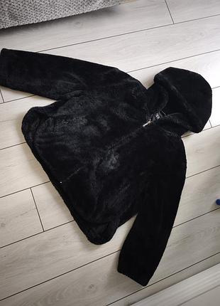 Стильная искусственная шубка от zara