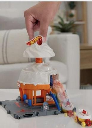 Трек hot wheels 3