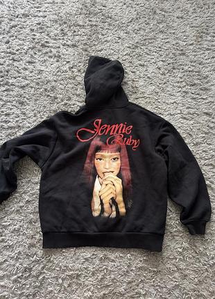 Чорне худі bershka x jennie (офіційна колаборація) — розмір l