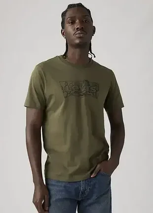 Футболка мужская levi's. цвет: olive.