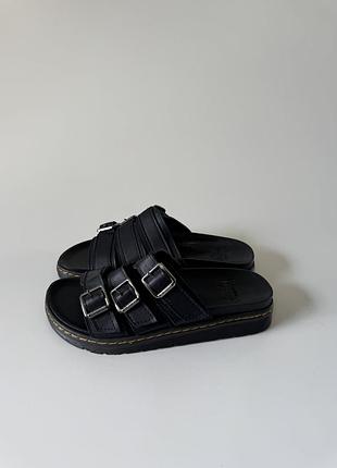 Сандалі dr martens