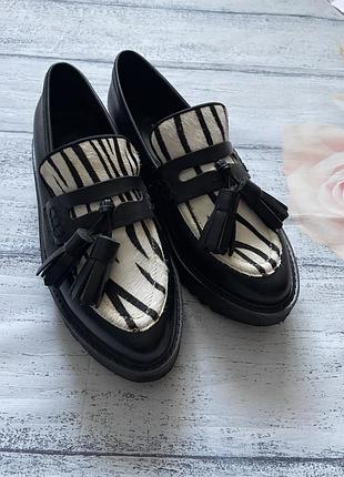 Лофери mango шкіряні з анімалістичною вставкою zebra | 37 р | ідеальний стан