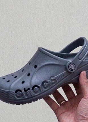 Мужские шлепанцы сабо crocs baya серый цвет
