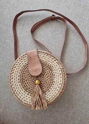 Кругла сумочка крос боді з натурального ротангу bali bag