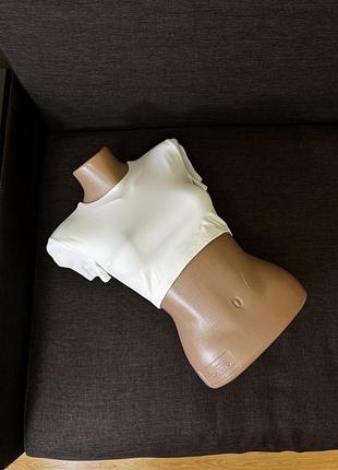 Білосніжний топ ,футболка в стилі skins zara