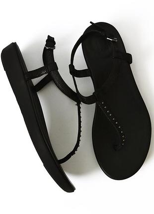 Брендові оригінальні чорні шкіряні босоніжки fitflop, 25 см