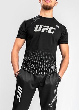 Футболка ufc venum authentic fight week, размер м