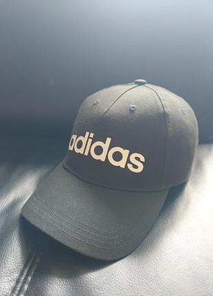 Бейсболка adidas