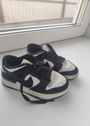 Дитячі кросівки nike 29 розмір