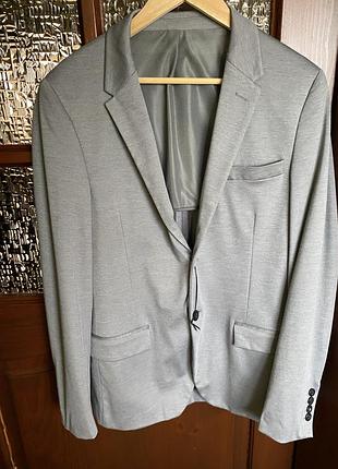 Новий сірий піджак zara (розмір 52)
