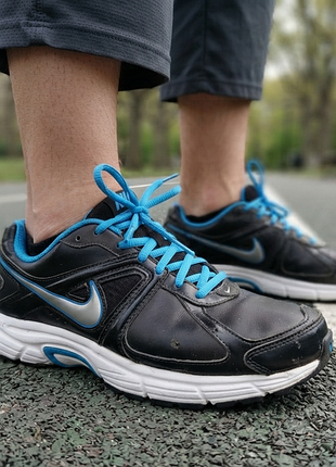 Кросівки nike чорні з блакитним, розмір 40