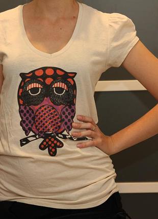 Бежевая футболка с совушкой