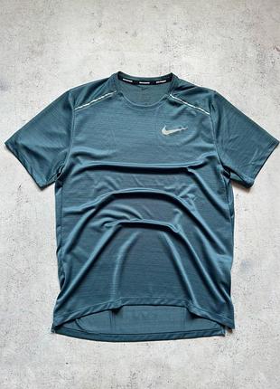 Спортивная футболка nike running оригинал размер м