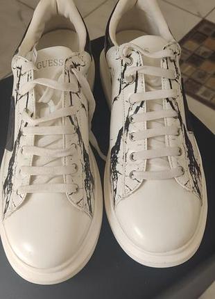 Чоловічі кросівки guess salerno