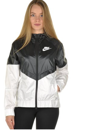 Женская ветровка от nike p.m