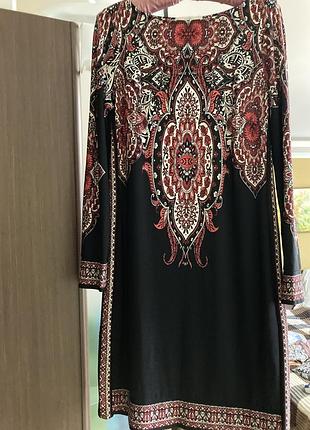 Сукня з довгим рукавом