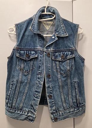 Джинсова жилетка pull&bear